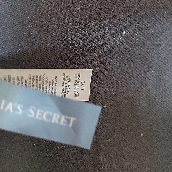 Victoria's Secret Sexy bikini - Picture 11 of 14